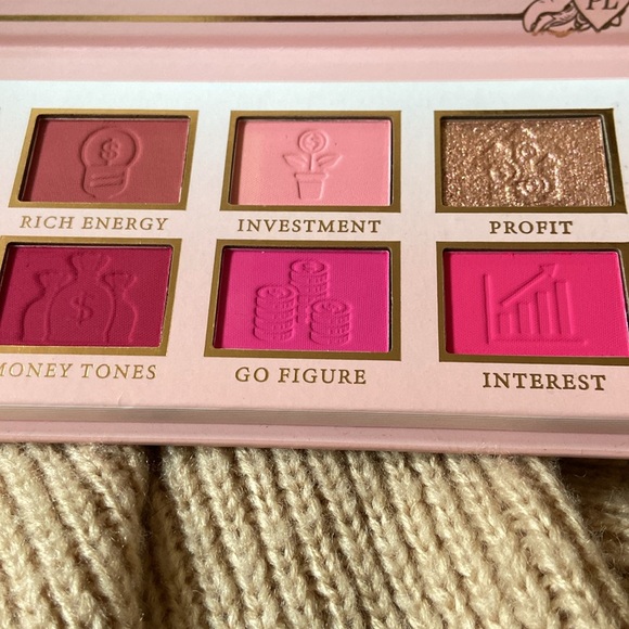 P.Louise $tack Em’ Up Smokey tones palette - Picture 2 of 6